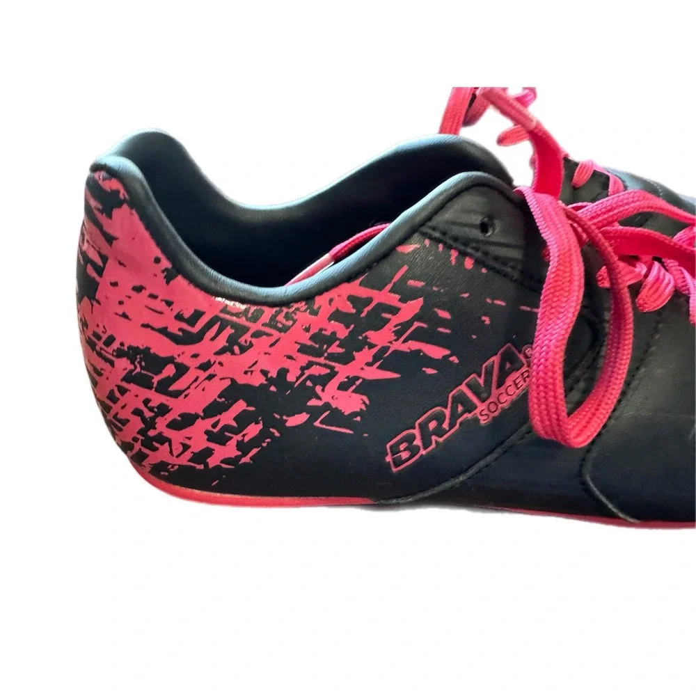 Brava Soccer Cleats Girls Size 5D Black‎ Pink Excellent Splatter Athletic Shoes